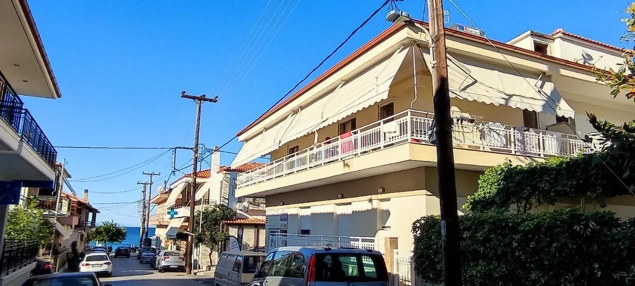 Katerina Rodon Apartments Nea Roda